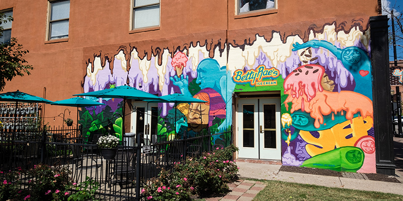 Betty Rae's Exterior
