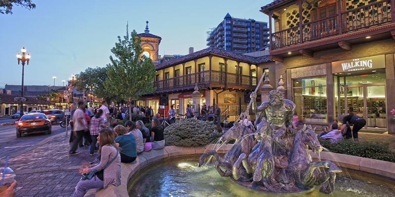 Country Club Plaza
