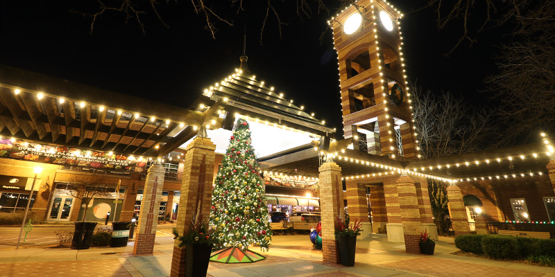 Downtown OP Christmas Tree