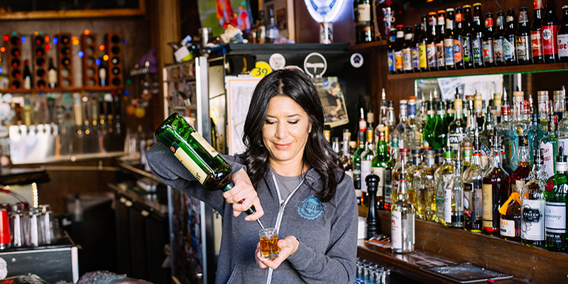 hi dive lounge web 
