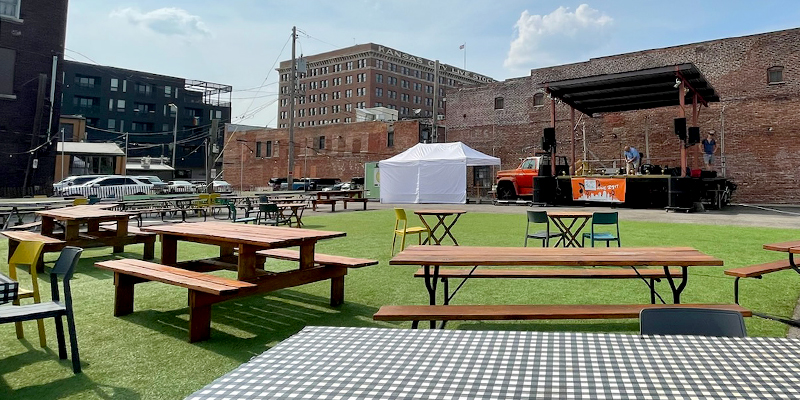 Outdoor music venue