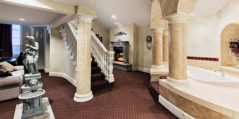 Chateau Avalon hotel in Kansas City, KS