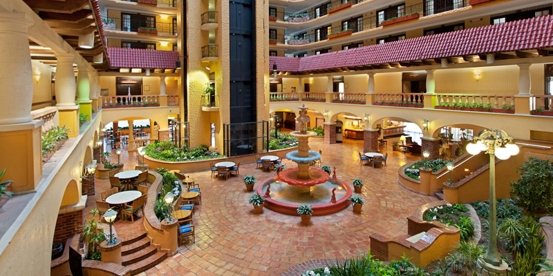 Embassy Suites Country Club Plaza in Kansas City